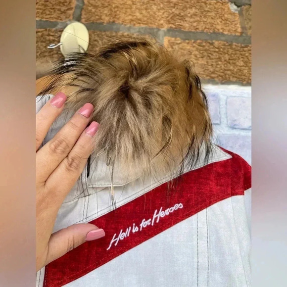 HELL IS FOR HEROES SONNTAG WOMENS
SKI JACKET LARGE - Picture 5 of 17